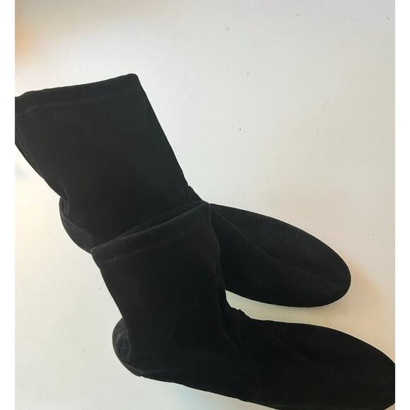 STUART WEITZMAN Margot Bootie BLACK STRETCH Suede Size 10 Retails $625 - Picture 5 of 5